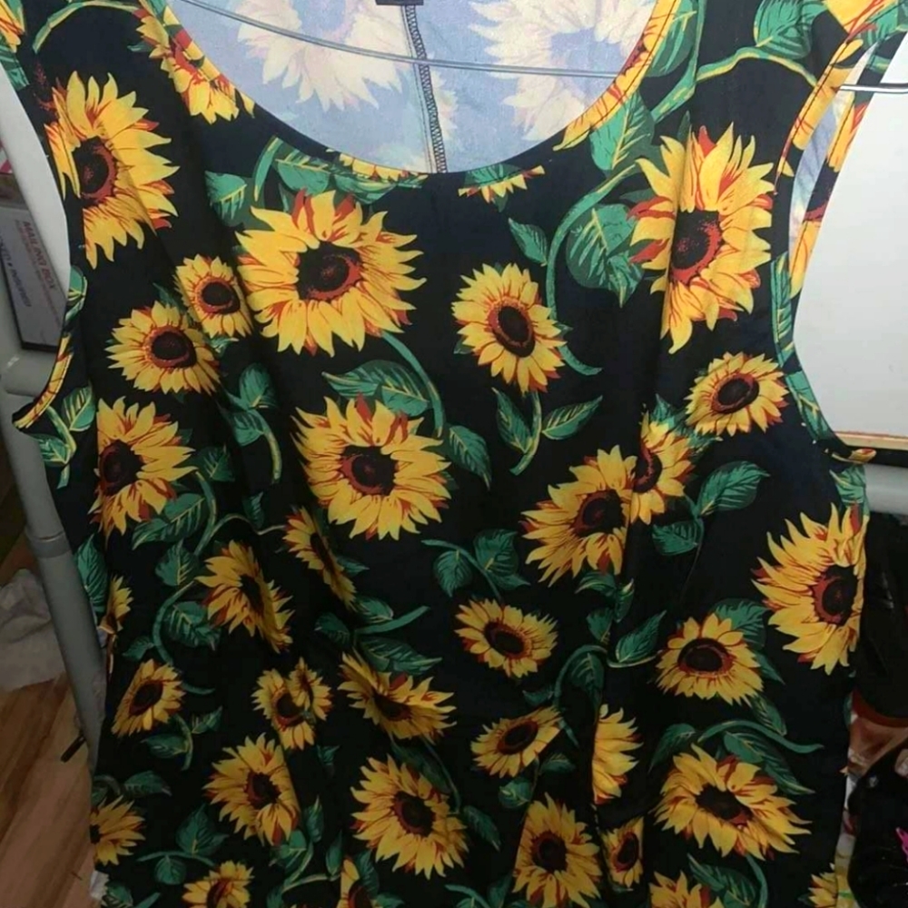 SheIn Curve sleeveless sunflower dress 1x